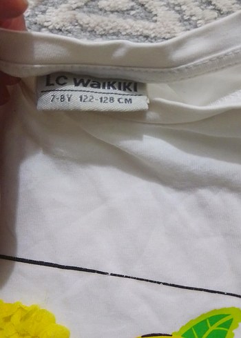 Lc Waikiki 7-8 yaş kız çocuk tişört - Görsel 4