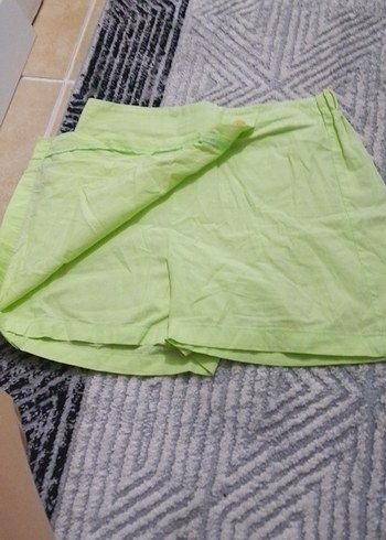 Düğmeli Mini Yeşil Pamuk Şort - Görsel 2