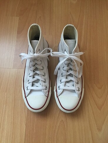 Bilekli Deri Converse