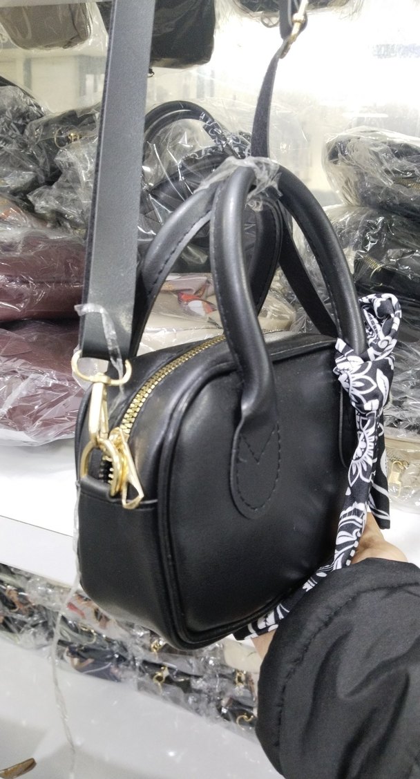 Siyah Yılan Desenli Deri Kadın Çanta - Görsel 2