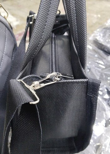 Lacoste Siyah Baskılı Kadın Omuz Çantası - Görsel 4