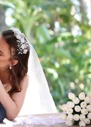 Accessorize Beyaz Boncuklu Cam Çiçekli Saç Aksesuarı gelin tacı