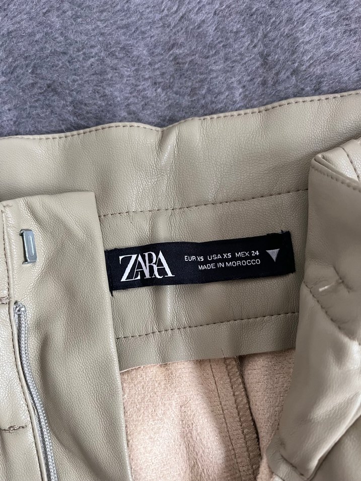 Zara yeşil Deri Kemerli Mini Şort - Görsel 3