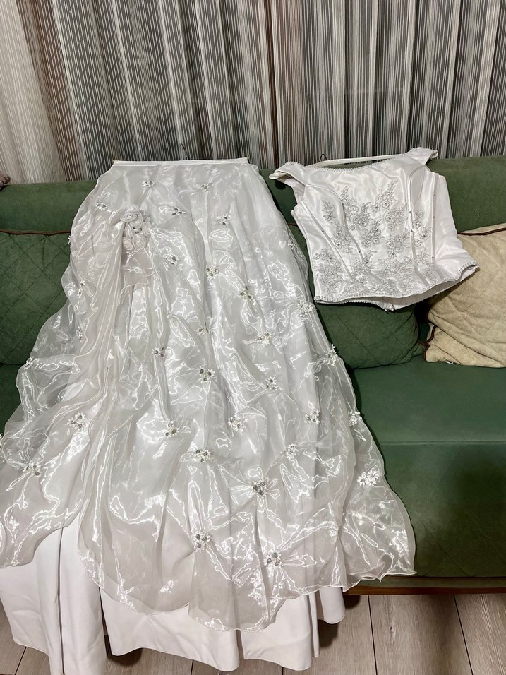 Vintage Y2K Beyaz Straplez Mini Gelinlik Takımı - Görsel 3