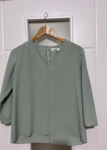 ADL V Yaka Gri Kadın Bluz, Salaş Kesim, Uzun Kollu - Görsel 3