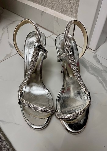 38 Beden Gri Yılan Desenli Stiletto Topuklu Kadın Ayakkabı