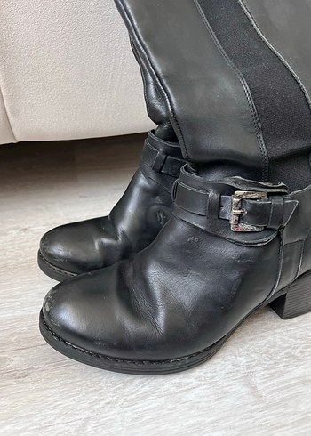 Siyah Deri Tokalı Dizüstü Kadın Çizme - Görsel 3