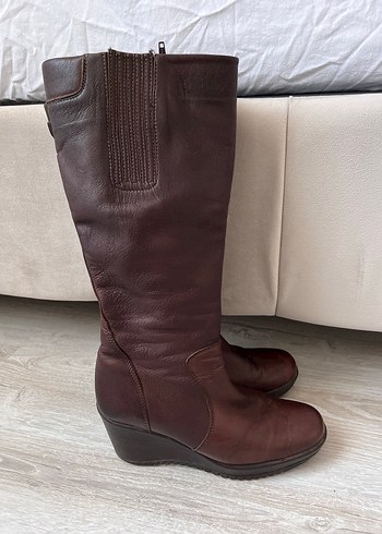 Vintage Y2K Kahverengi Deri Kadın Dolgu Topuklu Çizme - Görsel 3