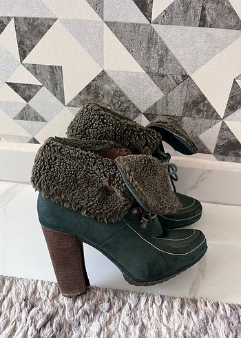 Vintage Gri Yeşil Süet Kürklü Yüksek Topuklu Bot - Görsel 3