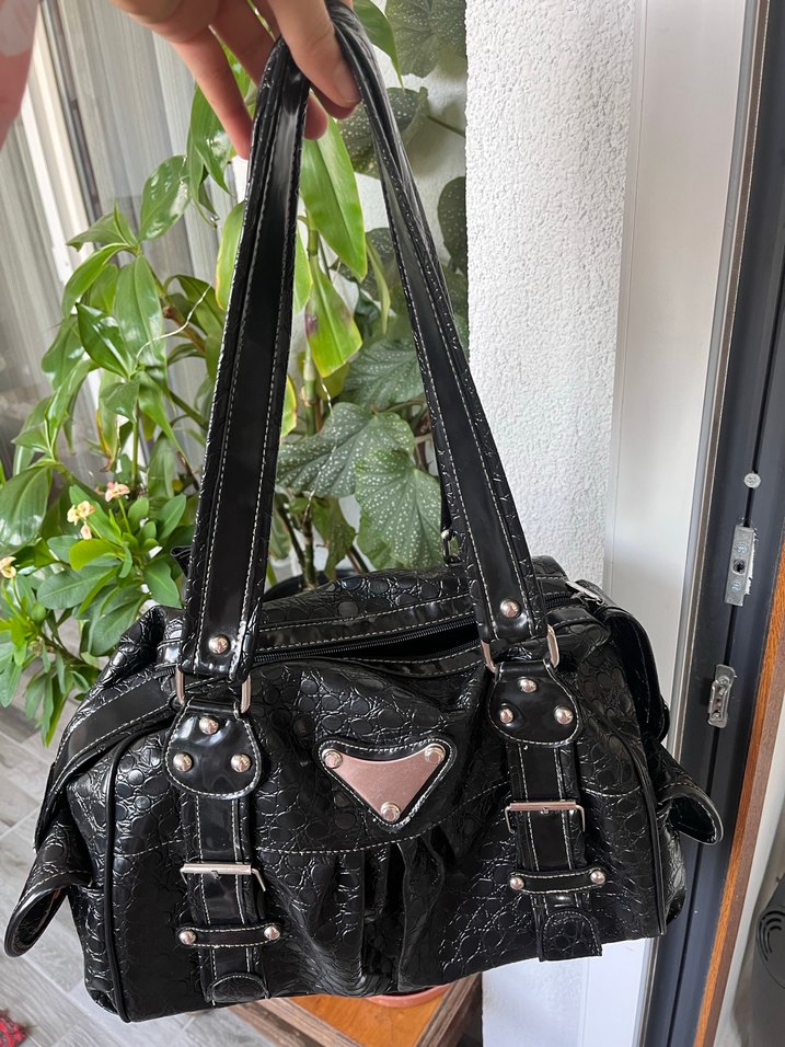 Vintage Y2K Kemer Detaylı Siyah Deri Yılan Desenli Çanta - Görsel 4