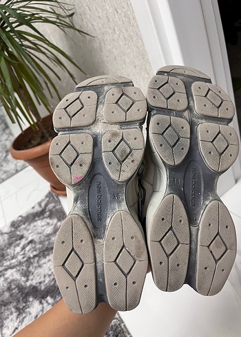 38 Beden New Balance Gri Bağcıklı Spor Ayakkabı