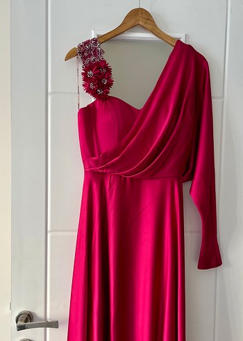 Pembe Parlak Uzun Abiye Elbise
