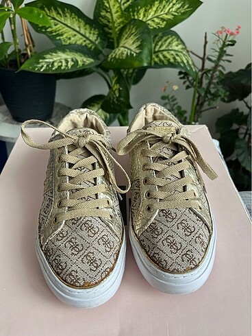 Guess Guess spor ayakkabı