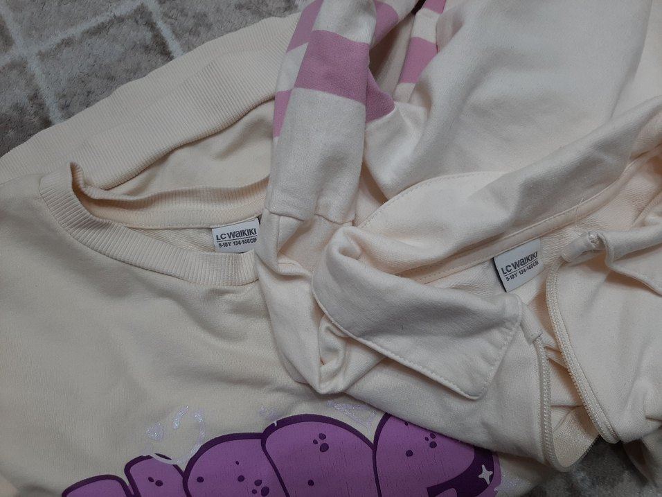 Kız Çocuk Baskılı Sweatshirt 9 -10 yaş - Görsel 5