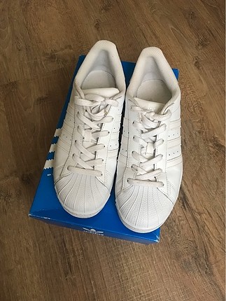 Adidas superstar beyaz
