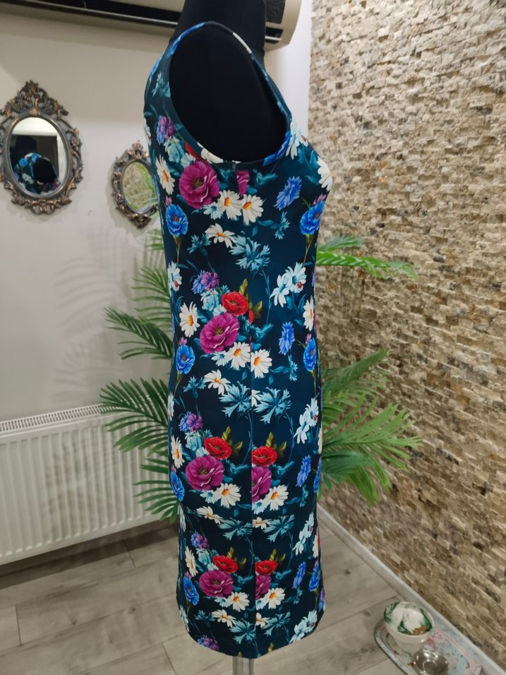 Çiçek Desenli V Yaka mini Elbise - Görsel 3