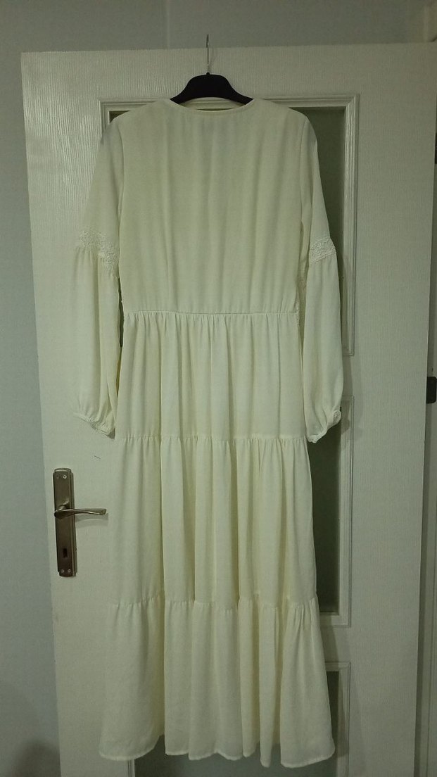 Uzun Kollu Beyaz Nakışlı Bohem Elbise - Görsel 2