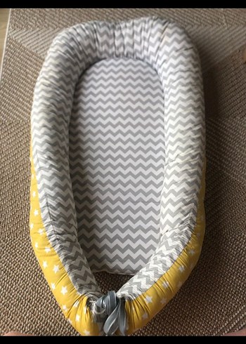 Sarı Yıldız Desenli Bebek Yatağı - Görsel 2