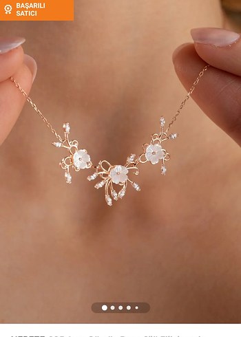 Zara 925 ayar gümüş rose 3'lü filizlenmiş Manolya çiçeği kolye