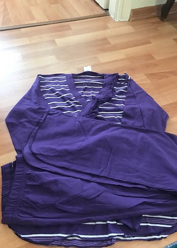 Mor V Yaka Pijama takımı