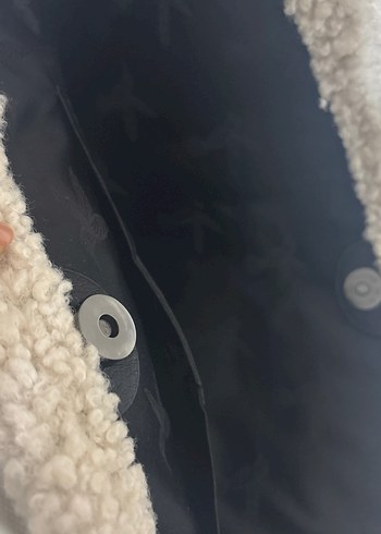 Beden Siyah Fabrika Peluş Çanta