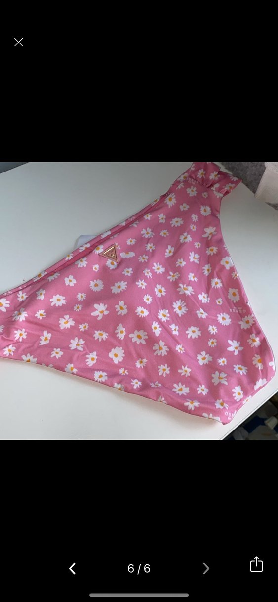 Guess Pembe Çiçekli Logo Detaylı Kadın Bikini Altı - Görsel 3