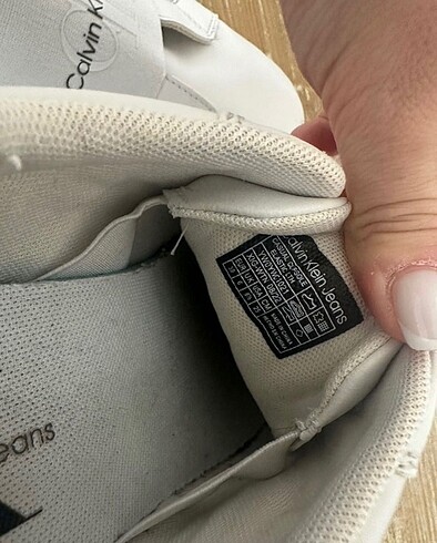 39 Beden beyaz Renk Calvin Klein Kadın Lastikli Spor Ayakkabı