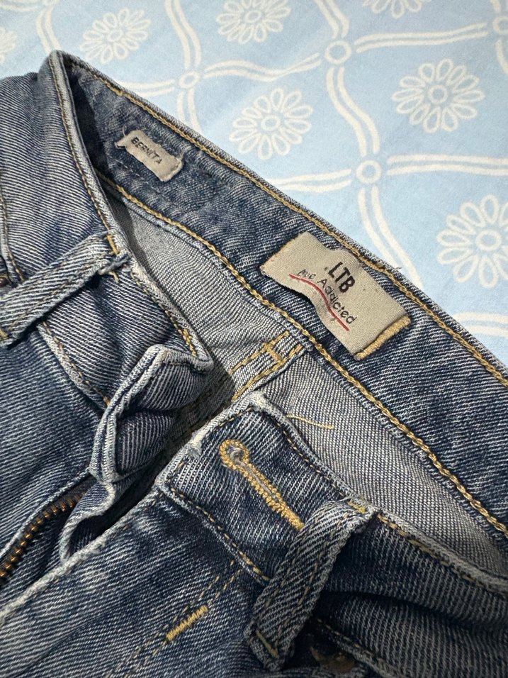 Gri Tonlu Kadın Kot Pantolon - Görsel 3