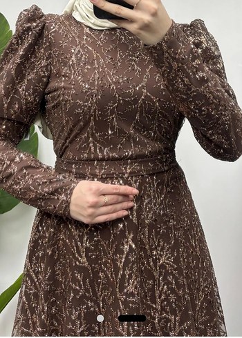 simli dantel Detaylı Kahverengi Uzun abiye teseddür elbise - Görsel 2
