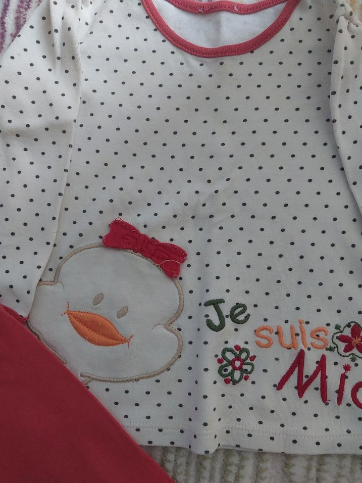 Renkli Baskılı Beyaz Örgü Bebek Kız Takımı - Görsel 4