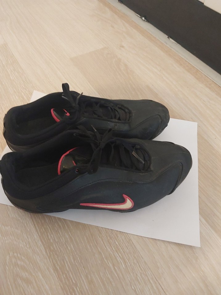 Siyah Bağcıklı Basketbol Ayakkabısı - Görsel 2