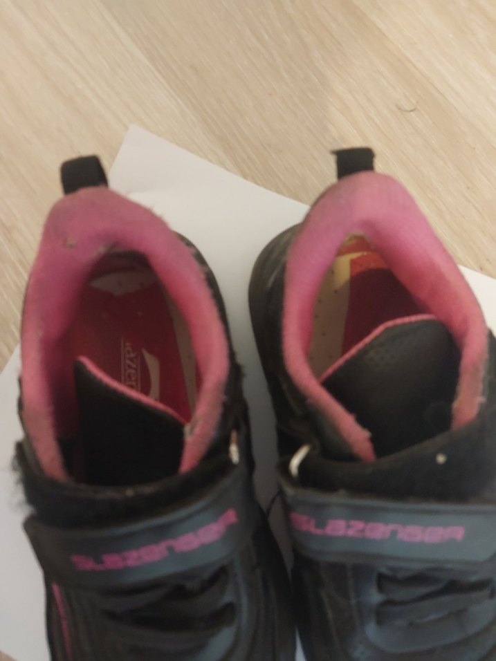 Kız Çocuk Siyah-Pembe Cırtlı Spor Ayakkabı - Görsel 3