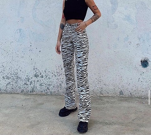 Zebra desenli pantolon