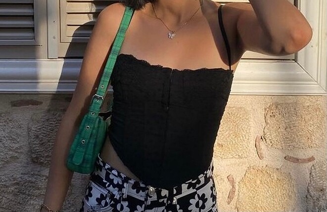 Siyah crop