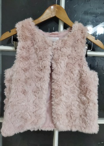 H&M 10 yaş Kız Çocuk Pembe Kürklü Kolsuz Yelek - Görsel 3