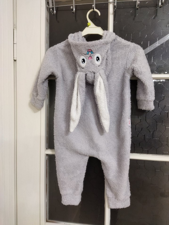 Gri Bebek Peluş Tulum Kulaklı Kapüşonlu - Görsel 4