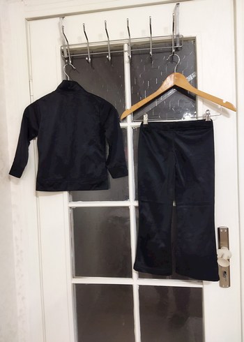 4 yaş kız çocuk Siyah Eşofman Takımı - Görsel 5