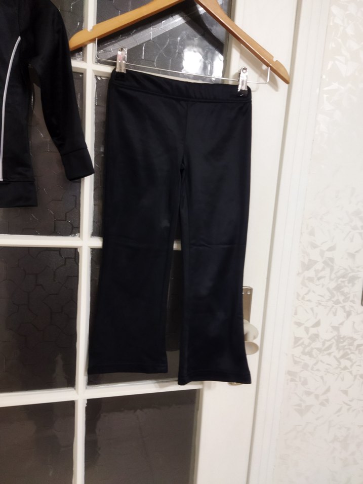 4 yaş kız çocuk Siyah Eşofman Takımı - Görsel 3