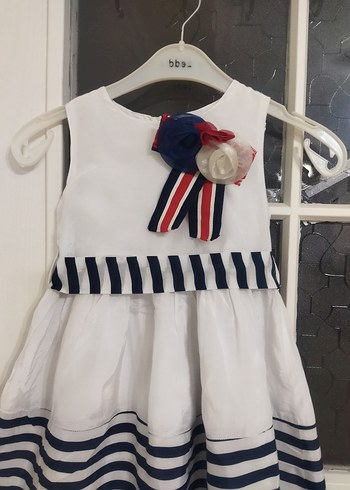 Kız Çocuk Beyaz Çizgili Fırfırlı Elbise - Görsel 4