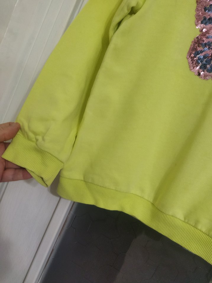 Koton kids 9-10 yaş Kelebek Payetli Sarı Kız Sweatshirt - Görsel 5