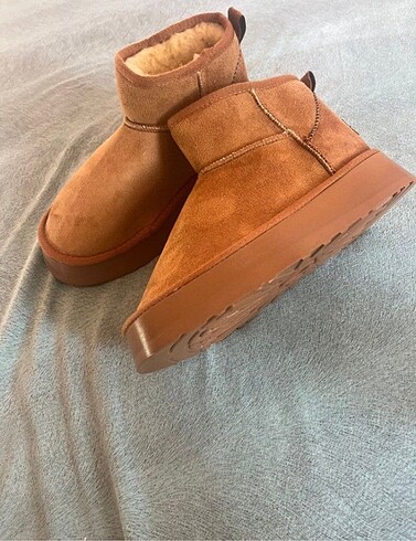 Ugg FIRSATI KAÇIRMA!! Stok Fazlası Sıfır Ugg Botlar