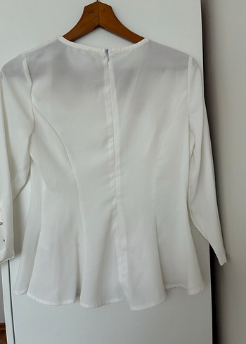 Payet İşlemeli Yakalı Beyaz Kadın Gömlek - Görsel 5