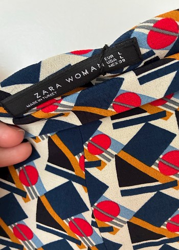 Desenli Volanlı Mini Etek - Görsel 3