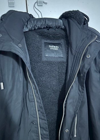 Siyah Fermuarlı Mont - Görsel 3