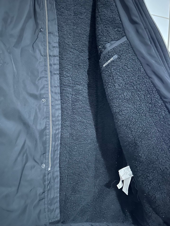 Siyah Fermuarlı Mont - Görsel 4