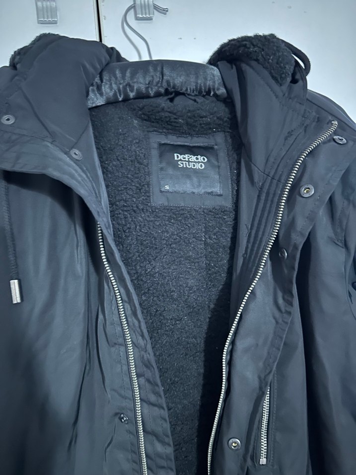 Siyah Fermuarlı Mont - Görsel 3