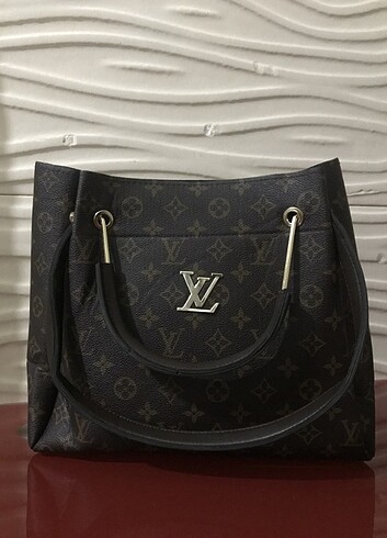 Louis Vuitton çanta 