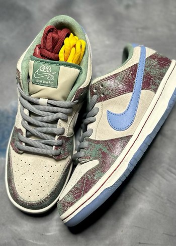 Nike SB Dunk Low Crenshaw