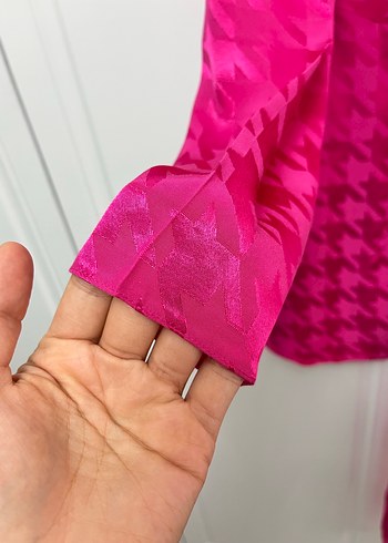 Pembe V Yakalı Kemerli Midi Deri Tunik - Görsel 4