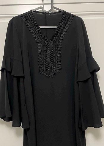 Uzun Kollu Siyah Nakışlı V Yaka Tunik - Görsel 4